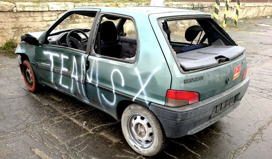 TEAM SX, stunt performance on CAR