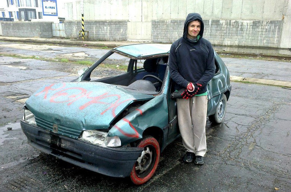 TEAM SX, stunt performance on CAR